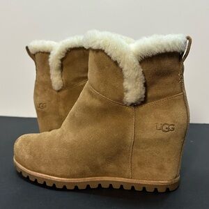 UGG Suede Shearling Wedge Ankle Boots Chestnut Size 7